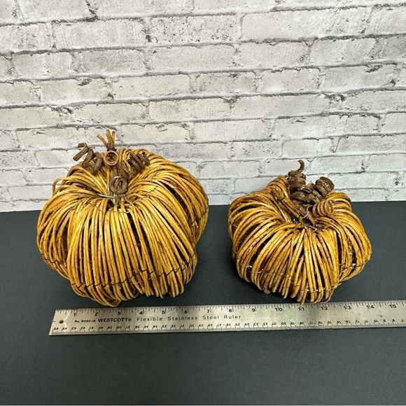Grapevine Pumpkin Lot Of 2 Woven Holiday Decor Thanksgiving Fall Decorations - Picture 7 of 9